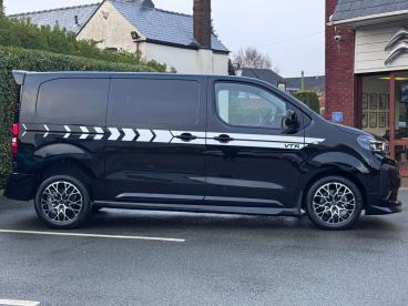 SPOTICAR Citroën Dispatch Van 2.0 Bluehdi 180 Eat8 Vtr Medium Used Car - Commercial Vehicle Diesel Black - Chorley - 1200560264_3