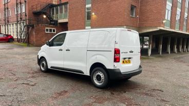 SPOTICAR Citroën Dispatch Van 1.5 Bluehdi Enterprise M Mwb Euro 6 (s/s) 6dr Used Car - Commercial Vehicle Diesel White - Stockport - 1200561907_5