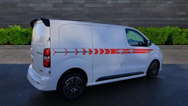 SPOTICAR Citroën Dispatch Van 2.2 Vtr M Auto 8 Mwb Euro 6 (s/s) 6dr Used Car - Commercial Vehicle Diesel White - Telford - 1200563322_3