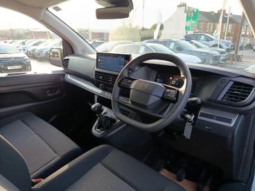 SPOTICAR Citroën Dispatch Van 2.0 Bluehdi Enterprise Xl Crew Van Lwb Euro 6 6dr Used Car - Commercial Vehicle Diesel White - Aylesbury - 1200563768_5