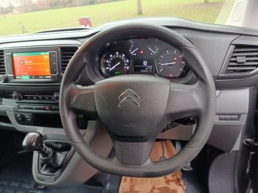 SPOTICAR Citroën Dispatch Van 1.5 Bluehdi 1000 Enterprise M Fwd 2 Euro 6 (s/s) 6 Used Car - Commercial Vehicle Diesel Grey - Aylesbury - 1200568258_3