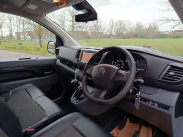 SPOTICAR Citroën Dispatch Van 1.5 Bluehdi 1000 Enterprise M Fwd 2 Euro 6 (s/s) 6 Used Car - Commercial Vehicle Diesel Grey - Aylesbury - 1200568258_5