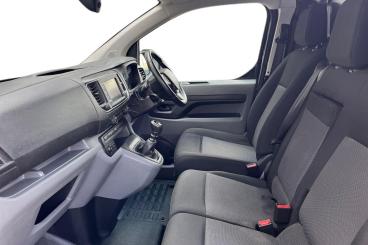 SPOTICAR Citroën Dispatch Van 2.0 Bluehdi 1400 Driver Pro M Fwd 2 Euro 6 (s/s) 6 Used Car - Commercial Vehicle Diesel Black - Peterborough - 1200588902_2