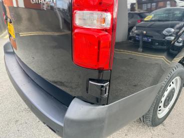 SPOTICAR Citroën Dispatch Van 1.5 Bluehdi 1000 Enterprise Pro Xl Fwd 3 Euro 6 (s Used Car - Commercial Vehicle Diesel Black - Wakefield - 1200589602_5