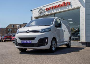 SPOTICAR Citroën Dispatch Van 1.5 Bluehdi 1000 Driver Edition M Fwd 2 Euro 6 (s/ Used Car - Commercial Vehicle Diesel White - Aldershot - 1200595841_3