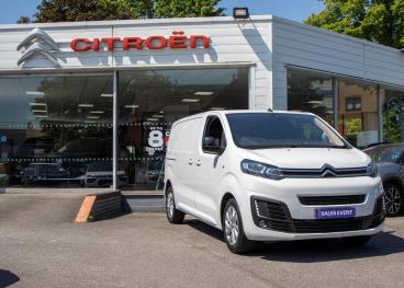 SPOTICAR Citroën Dispatch Van 1.5 Bluehdi 1000 Driver Edition M Fwd 2 Euro 6 (s/ Used Car - Commercial Vehicle Diesel White - Aldershot - 1200595841_5