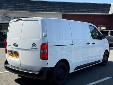 SPOTICAR Citroën Dispatch Van 1.5 Bluehdi 1000 Enterprise M Fwd 2 Euro 6 (s/s) 6 Used Car - Commercial Vehicle Diesel White - Chorley - 1200597194_5