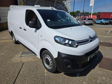 SPOTICAR Citroën Dispatch Van 2.0 Bluehdi 1400 Enterprise Edition Xl Fwd 3 Euro Used Car - Commercial Vehicle Diesel White - Southampton - 1200599057_5