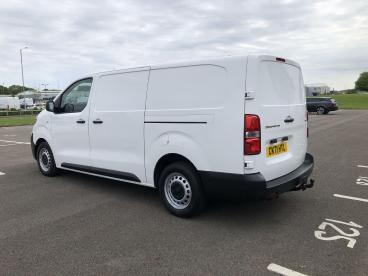 SPOTICAR Citroën Dispatch Van 2.0 Bluehdi 1400 Enterprise Xl Fwd 3 Euro 6 (s/s) Used Car - Commercial Vehicle Diesel White - Bridgend - 1200600155_5