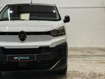 SPOTICAR Citroën Dispatch Van 2.0 Bluehdi Enterprise M Mwb Euro 6 6dr Used Car - Commercial Vehicle Diesel White - Carlisle - 1200602697_5
