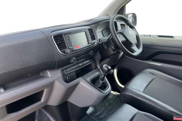 SPOTICAR Citroën Dispatch Van 1.5 Bluehdi 1000 Enterprise Pro M Fwd 2 Euro 6 (s/ Used Car - Commercial Vehicle Diesel White - Basildon - 1200605467_2