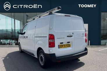 SPOTICAR Citroën Dispatch Van 1.5 Bluehdi 1000 Enterprise Pro M Fwd 2 Euro 6 (s/ Used Car - Commercial Vehicle Diesel White - Basildon - 1200605467_3