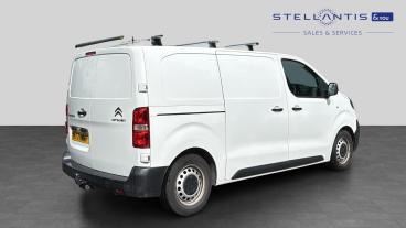 SPOTICAR Citroën Dispatch Van 1.5 Bluehdi 1000 Enterprise Pro M Fwd 2 Euro 6 (s/ Used Car - Commercial Vehicle Diesel White - Godalming - 1200608718_3