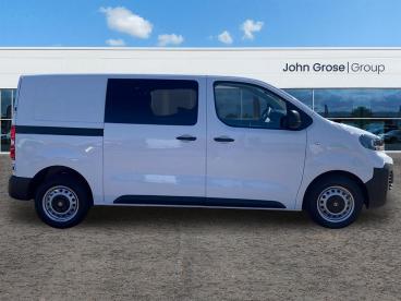 SPOTICAR Citroën Dispatch Van 2.0 Bluehdi Enterprise M Crew Van Mwb Euro 6 6dr Used Car - Commercial Vehicle Diesel White - Ipswich - 100609779_2