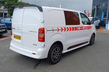 SPOTICAR Citroën Dispatch Van 2.2 Vtr M Crew Van Auto 8 Mwb Euro 6 (s/s) 6dr Used Car - Commercial Vehicle Diesel White - Exeter - 1200611852_3