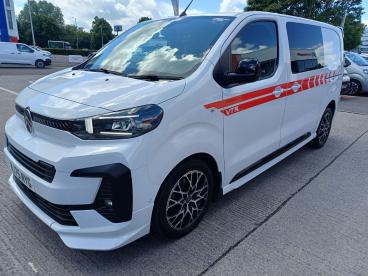 SPOTICAR Citroën Dispatch Van 2.2 Vtr M Crew Van Auto 8 Mwb Euro 6 (s/s) 6dr Used Car - Commercial Vehicle Diesel White - Exeter - 1200611862_3
