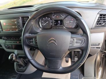 SPOTICAR Citroën Dispatch Van 2.0 Bluehdi 1400 Driver Pro M Fwd 2 Euro 6 (s/s) 6 Used Car - Commercial Vehicle Diesel Grey - Aylesbury - 1200614820_3