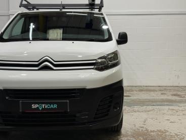 SPOTICAR Citroën Dispatch Van 1.5 Bluehdi 1000 Enterprise Xs Fwd 1 Euro 6 (s/s) Used Car - Commercial Vehicle Diesel White - Carlisle - 1200620640_5