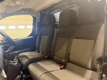 SPOTICAR Citroën Dispatch Van 2.0 Bluehdi 1400 Driver Edition M Fwd 2 Euro 6 (s/ Used Car - Commercial Vehicle Diesel Black - Carlisle - 1200621977_4
