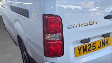 SPOTICAR Citroën Dispatch Van 2.0 Bluehdi Enterprise Xl Eat8 Lwb Euro 6 (s/s) 6d Used Car - Commercial Vehicle Diesel White - Sheffield - 1200624470_5