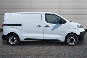 SPOTICAR Citroën Dispatch Van 1.5 Bluehdi Enterprise M Mwb Euro 6 (s/s) 6dr Used Car - Commercial Vehicle Diesel White - Peterborough - 1200629032_5