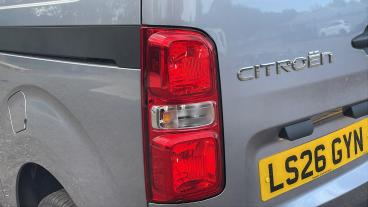 SPOTICAR Citroën Dispatch Van 2.2 Enterprise M Crew Van Mwb Euro 6 (s/s) 6dr Used Car - Commercial Vehicle Diesel Grey - Hatfield - 1200637295_5