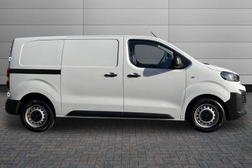 SPOTICAR Citroën Dispatch Van 1.5 Bluehdi Enterprise M Mwb Euro 6 (s/s) 6dr Used Car - Commercial Vehicle Diesel White - Peterborough - 1200639871_4