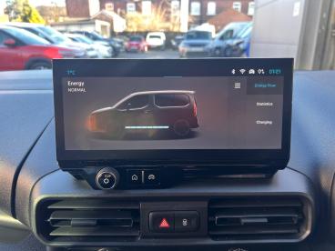 SPOTICAR Citroën Berlingo E-berlingo 52kwh Plus M Auto 5dr (7.4kw Charger) Used Car - Mpv Electric Grey - Wakefield - 1200482064_5