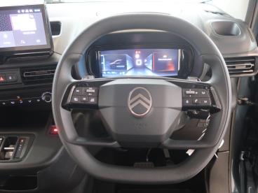 SPOTICAR Citroën Berlingo E-berlingo 52kwh Plus M Auto 5dr (7.4kw Charger) Used Car - Mpv Electric Blue - Near Chipping Sodbury - 1200536846_2