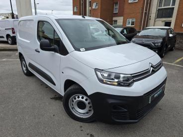 SPOTICAR Citroën Berlingo E-berlingo 800 50kwh Enterprise Edition M Auto Swb 5dr (7.4kw Used Car - Commercial Vehicle Electric White - Southampton - 1200537873_1