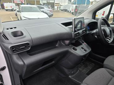 SPOTICAR Citroën Berlingo E-berlingo 800 50kwh Enterprise Edition M Auto Swb 5dr (7.4kw Used Car - Commercial Vehicle Electric White - Southampton - 1200537873_5