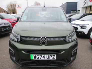 SPOTICAR Citroën Berlingo E-berlingo 52kwh Plus M Auto 5dr (7.4kw Charger) Used Car - Mpv Electric Green - Colchester - 1200559022_2