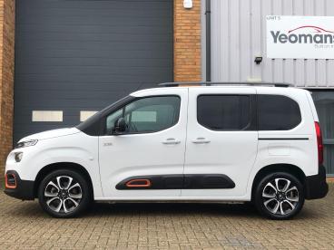SPOTICAR Citroën Berlingo E-berlingo 50kwh Flair Xtr M Auto 5dr (7.4kw Charger) Used Car - Mpv Electric White - Fareham - 1200569552_2