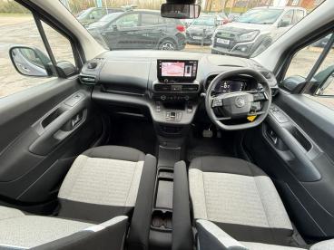 SPOTICAR Citroën Berlingo E-berlingo 52kwh Plus Xl Auto 5dr (7.4kw Charger) Used Car - Mpv Electric Grey - Wantage - 1200576511_2