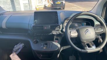 SPOTICAR Citroën Berlingo E-berlingo 50kwh Flair Xtr M Auto 5dr (7.4kw Charger) Used Car - Mpv Electric Grey - Romford - 1200583890_4