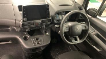 SPOTICAR Citroën Berlingo E-berlingo 750 50kwh Enterprise Edition Xl Auto Lwb 6dr (7.4k Used Car - Commercial Vehicle Electric White - West London - 1200590106_4