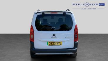 SPOTICAR Citroën Berlingo E-berlingo 50kwh Flair Xtr M Auto 5dr (7.4kw Charger) Used Car - Mpv Electric White - Walton On Thames - 1200626049_4