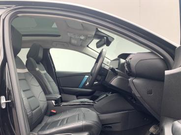 SPOTICAR Citroën C4 E-c4 50kwh Shine Plus Auto 5dr (7.4kw Charger) Used Car - Hatchback Electric Black - Blackburn - 1200538184_2