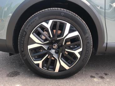 SPOTICAR Citroën C4 E-c4 Extended Range 54kwh Max Auto 5dr (7.4kw Charger) Used Car - Hatchback Electric Green - Telford - 1200558687_5