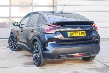 SPOTICAR Citroën C4 E-c4 50kwh Shine Plus Auto 5dr (7.4kw Charger) Used Car - Hatchback Electric Black - Bromsgrove - 1200560523_2