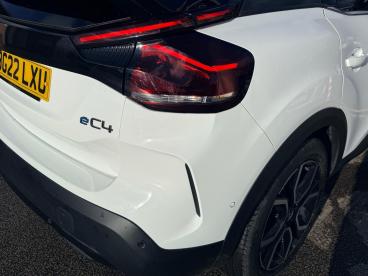 SPOTICAR Citroën C4 E-c4 50kwh Shine Auto 5dr Used Car - Hatchback Electric White - Wakefield - 1200585478_5