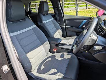 SPOTICAR Citroën C4 E-c4 50kwh C-series Edition Auto 5dr (7.4kw Charger) Used Car - Hatchback Electric Black - County Antrim - 1200594781_4