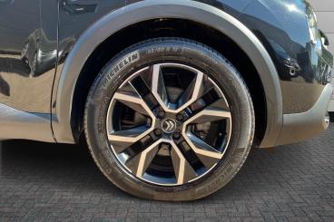 SPOTICAR Citroën C4 E-c4 50kwh Shine Plus Auto 5dr (7.4kw Charger) Used Car - Hatchback Electric Black - Peterborough - 1200623486_5