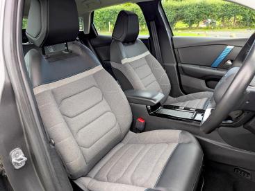 SPOTICAR Citroën C4 E-c4 50kwh Sense Plus Auto 5dr Used Car - Hatchback Electric Grey - County Antrim - 1200625575_4
