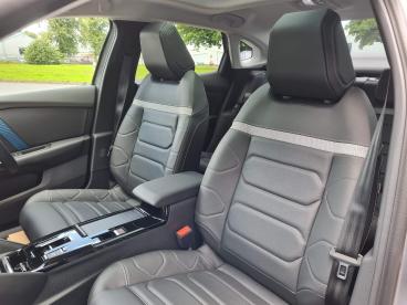 SPOTICAR Citroën C4 X E-c4 X 50kwh Shine Plus Fastback Auto 4dr (7.4kw Charger) Used Car - Suv Electric Grey - Carlisle - 1200534419_4