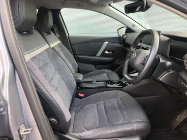 SPOTICAR Citroën C4 X E-c4 X 50kwh E-series Fastback Auto 4dr (7.4kw Charger) Used Car - Suv Electric Grey - Keighley - 1200539733_3