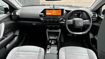 SPOTICAR Citroën C4 X E-c4 X 50kwh E-series Fastback Auto 4dr (7.4kw Charger) Used Car - Suv Electric Black - Romford - 1200551597_4