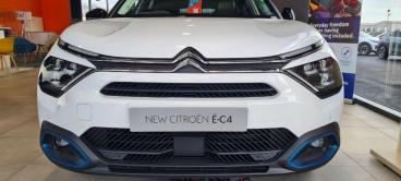 SPOTICAR Citroën C4 X E-c4 X 50kwh Shine Fastback Auto 4dr (7.4kw Charger) Used Car - Suv Electric White - Ashington - 1200567770_5