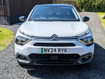 SPOTICAR Citroën C4 X E-c4 X 50kwh E-series Fastback Auto 4dr (7.4kw Charger) Used Car - Suv Electric White - County Antrim - 1200599804_2
