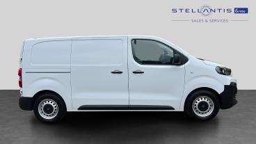 SPOTICAR Citroën Dispatch E-dispatch 75 Kwh Enterprise M Auto Mwb 6dr (7.4kw Charger) Used Car - Commercial Vehicle Electric White - Romford - 1200611636_2